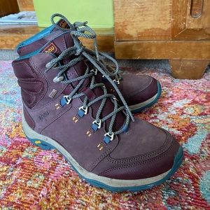 Teva Hiking Boots